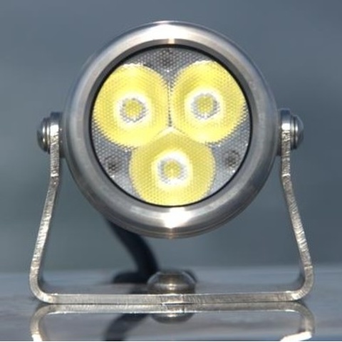 Exposure Marine RA-R3W Mini Spot m. 3xCree LED, 3300lm, 60gr