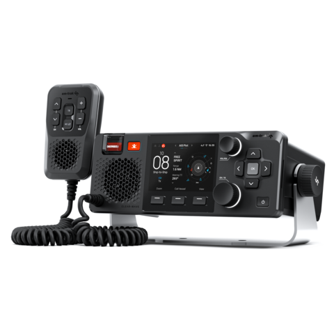 em-trak X100 NEXUS VHF DSC Klasse D m. 5w AIS Transponder